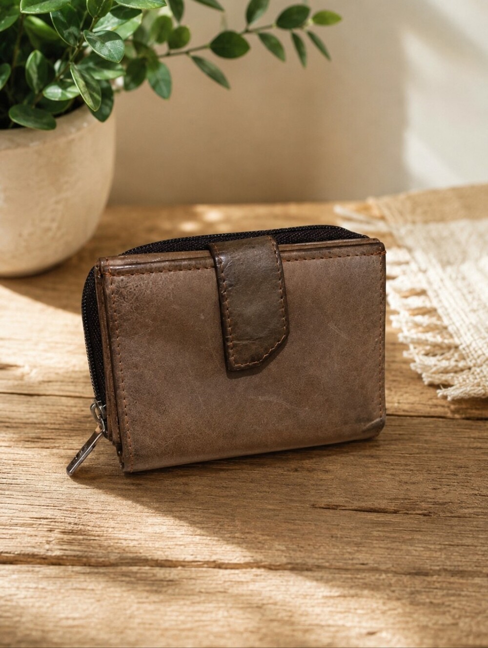 brown leather Ashlin wallet